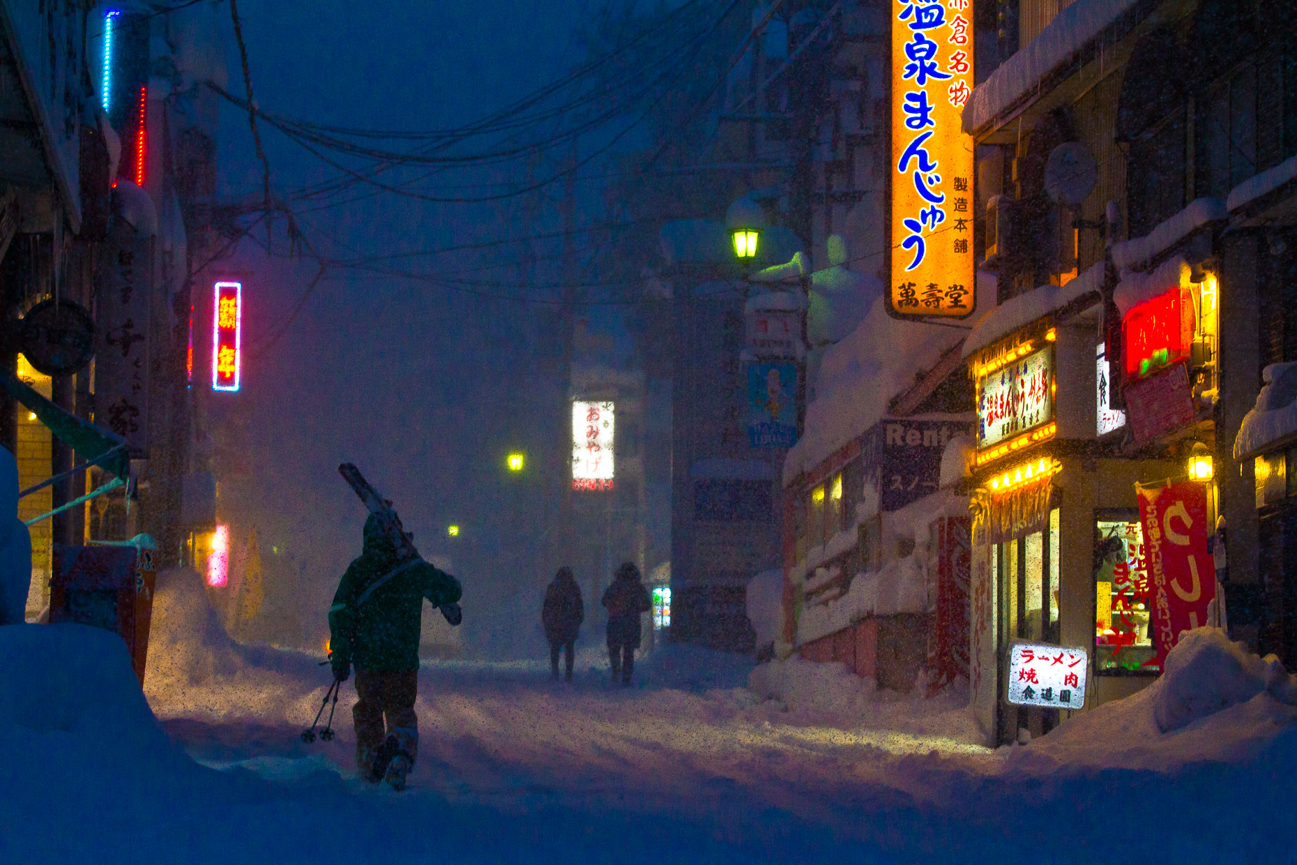 Adam U, Downtown, Myoko, 004_201101123644